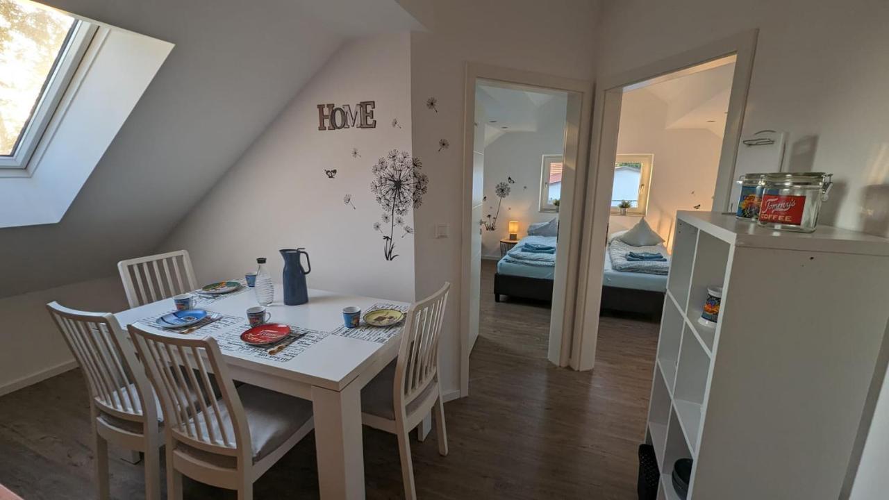 Helle Wohnung Mit Zwei Schlafzimmern Eching  Luaran gambar